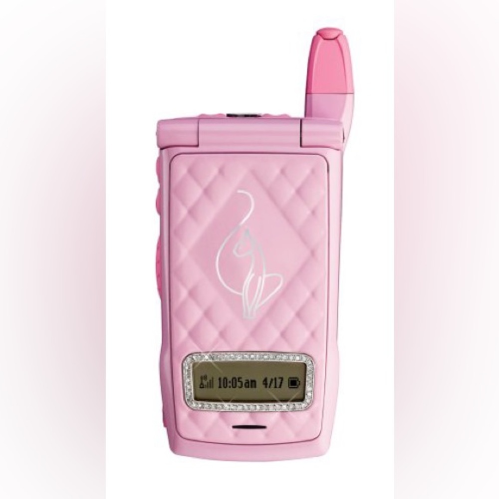 ISO! babyphat motorola flip phone ♡ (do not purchase)